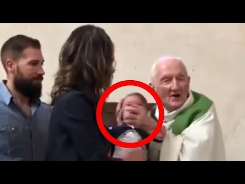 Katholischer Priester schlägt ein Baby